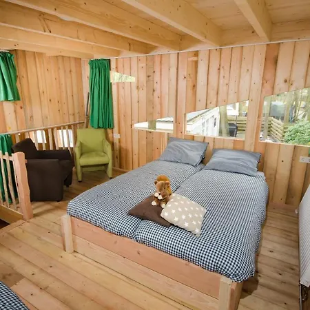 Campsite Recreatiepark D'n Mastendol Luxe Boomhutten *