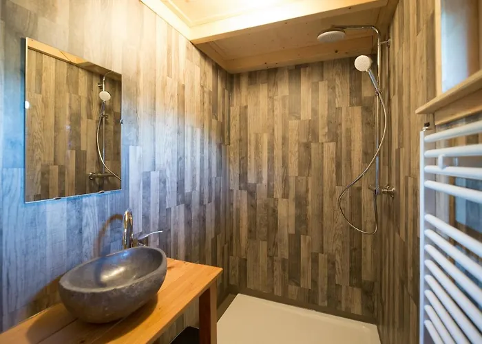 Recreatiepark D'n Mastendol Luxe Boomhutten * Rijen