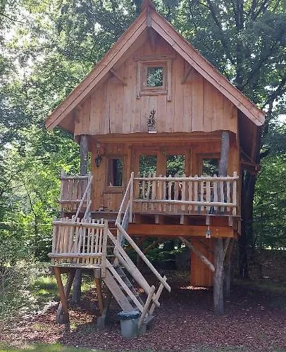 Camping Recreatiepark D'n Mastendol Luxe Boomhutten Rijen