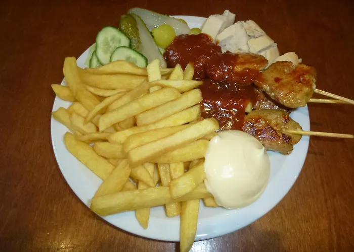 Recreatiepark D'n Mastendol Luxe Boomhutten Campsite *